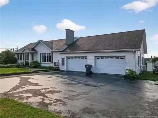 222 Irving, Bouctouche, NB, E4S 3L7 house for sale Listing.