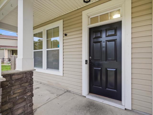 222 Oglethorpe Circle