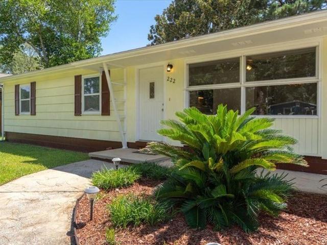 222 NW Moriarty St, Fort Walton Beach, FL 32548