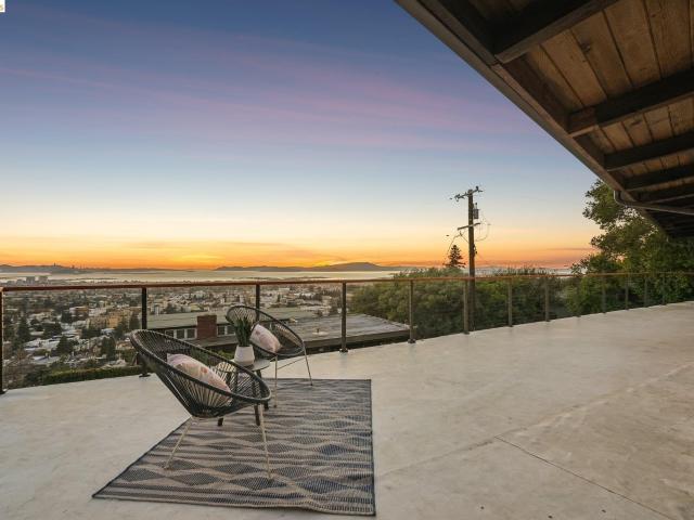 222 Panoramic Way