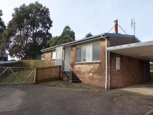 2/22 Que Street, WARATAH, TAS 7321 Unit for Rent
