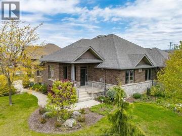 222 Woodycrest Avenue, Kingsville, ON, N9Y 0B8 house for sale | Listing ID 26014 | Royal LePage