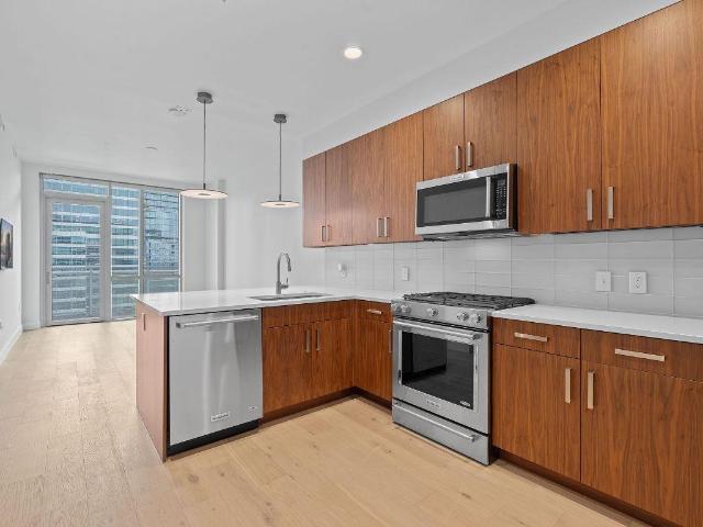 222 West Ave # 2109