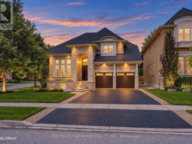 2234 Lyndhurst Drive, Oakville, ON, L6H 7V4 house for sale | Listing ID W13758 | Royal LePage