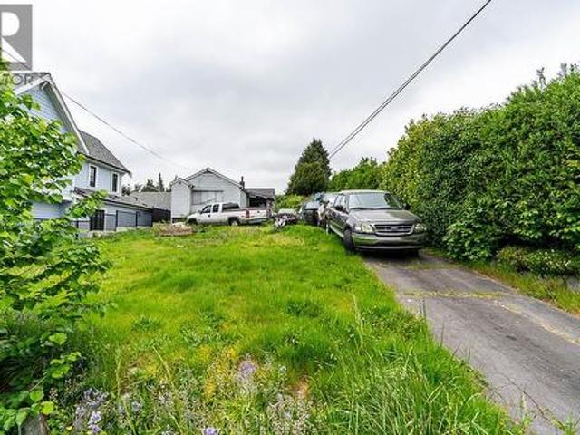 2235 Edinburgh Street, New Westminster, BC, V3M 2Y2 house for sale | Listing ID R3154 | Royal LePage