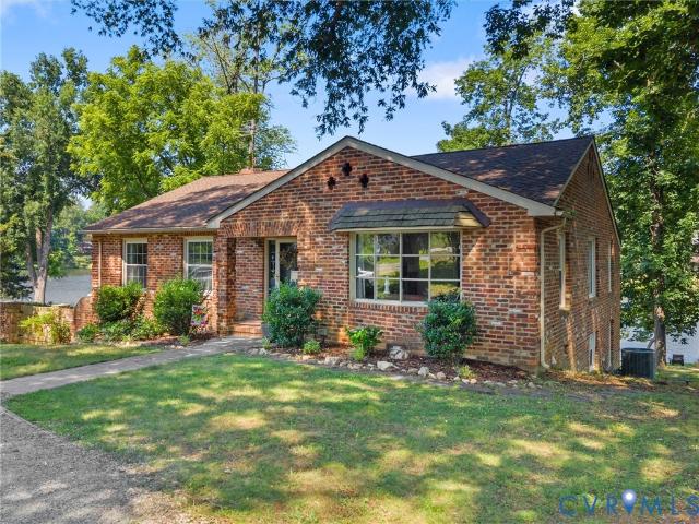 2235 Lakeview Drive