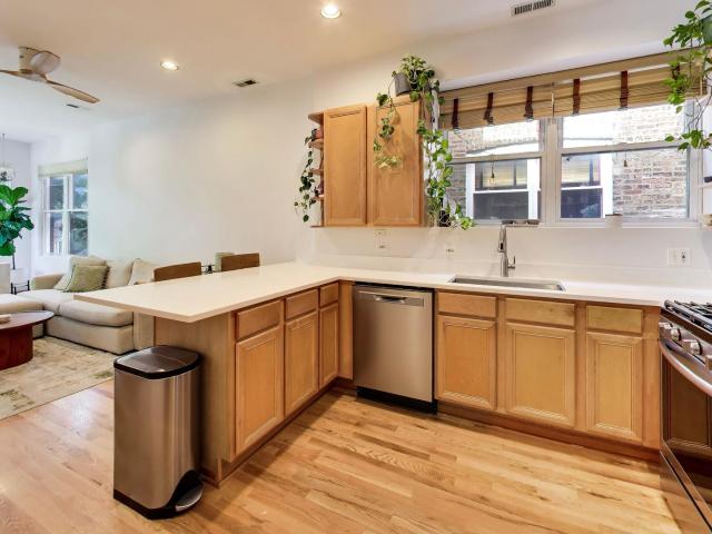 2236 N Maplewood Avenue # 2