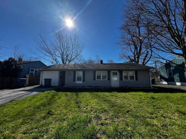 2236 220th St, 3 beds, 1 full bath