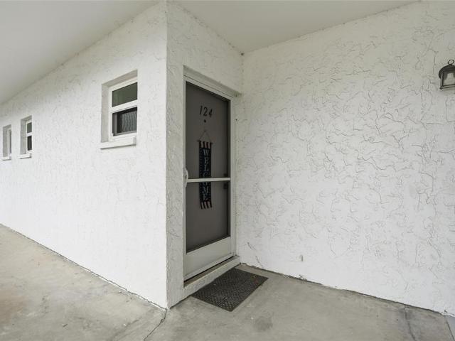 22375 Edgewater Dr, Unit 124, Punta Gorda, FL 33980 | MLS #C7519