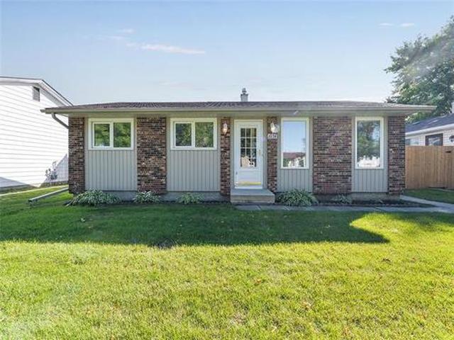 2238 Burrows Ave, Winnipeg, MB, R2R 1G7 house for sale | Listing ID 202623 | Royal LePage