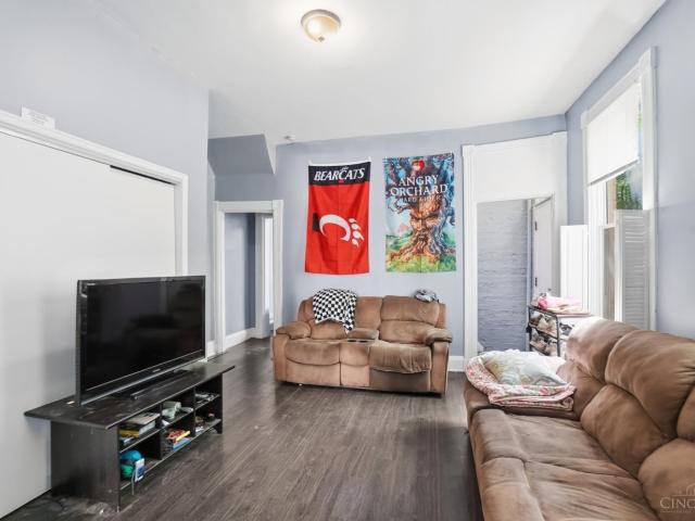 2238 Flora Street