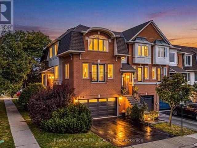 2239 Prescott Place, Burlington, ON, L7L 6L3 house for sale | Listing ID W13846 | Royal LePage