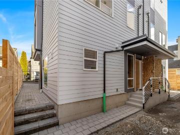 2230 NW 60th St, Seattle, WA 98107 | MLS #2490