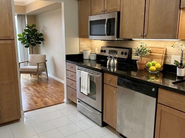2230 George C Marshall Dr, Unit 924, Falls Church, VA 22043 | MLS #VAFX2296