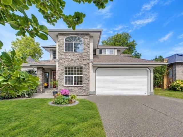 2231 A Avenue, Langley, BC, V2Z 1M5 house for sale | Listing ID R3163 | Royal LePage