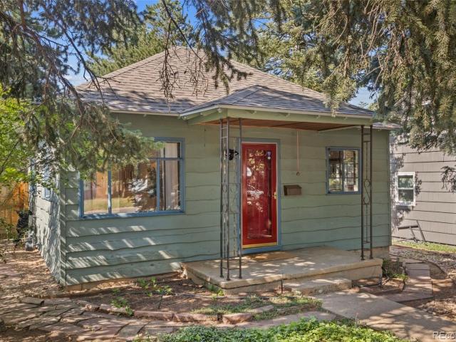 2231 Columbine Avenue