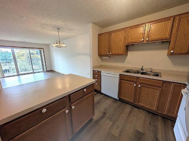 2231 Penn Place # 213