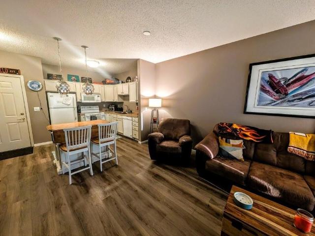 2231 Penn Place # 316