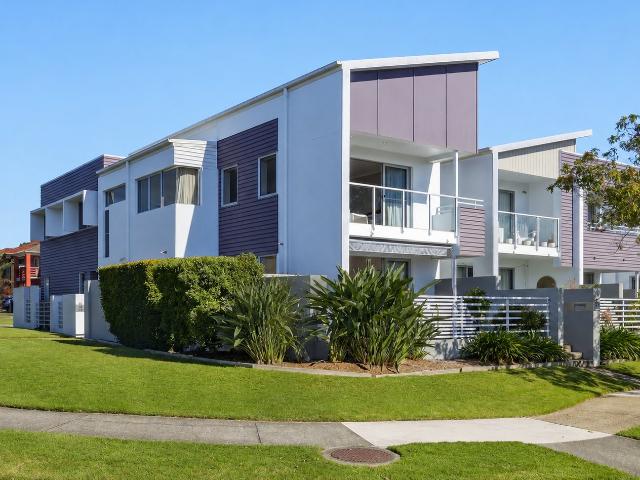 22/31 Port Peyra Crescent, VARSITY LAKES QLD 4227