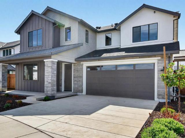 2231 Vandeleur Drive