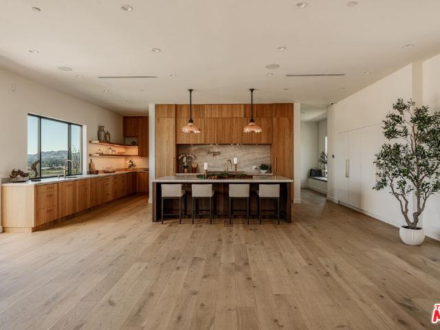 22328 S Summit Ridge Cir, Chatsworth, CA 91311 | MLS #26845