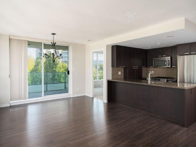 2232 Douglas Rd 7th Floor, Vancouver