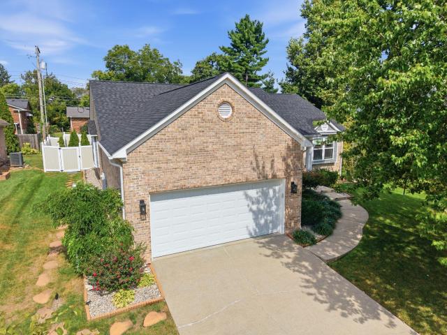 2233 Gulfstream Drive