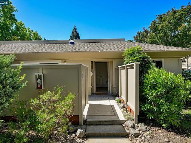 2233 Pine Knoll Dr 4