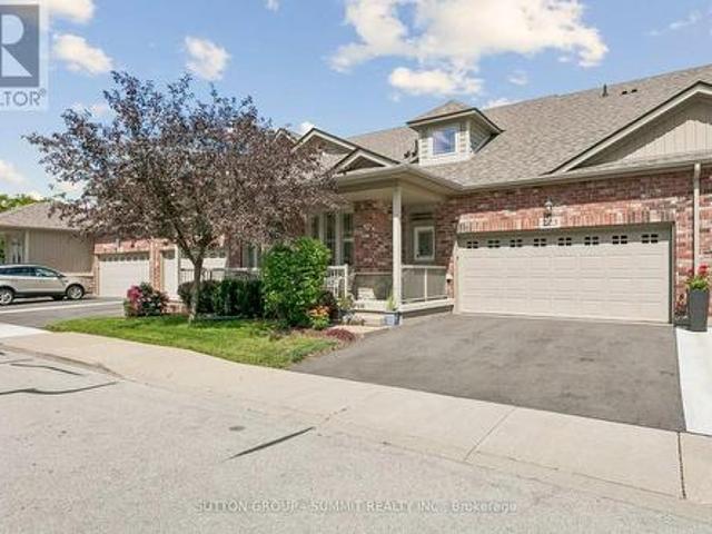 223 2 Itabashi Way, Burlington, ON, L7M 0V3 townhouse for sale | Listing ID W13719 | Royal LePage