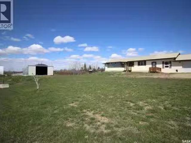 223 2Nd Street W, Climax, SK, S0N 0N0 house for sale Listin.