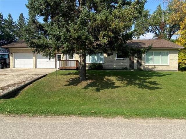 223 Crystal Avenue E, Crystal City, MB, R0K 0N0 house for sale | Listing ID 202523 | Royal LePage