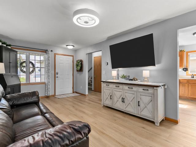 223 ALLEN Avenue