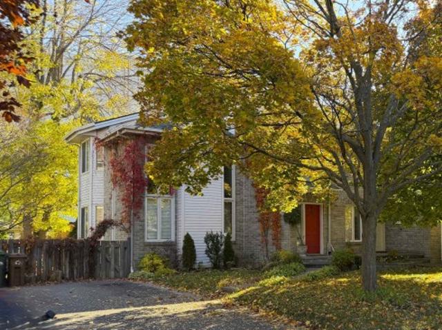 223 Av. Louise Lamy, Dorval, QC, H9S 5V4 house for lease | Listing ID 17624 | Royal LePage