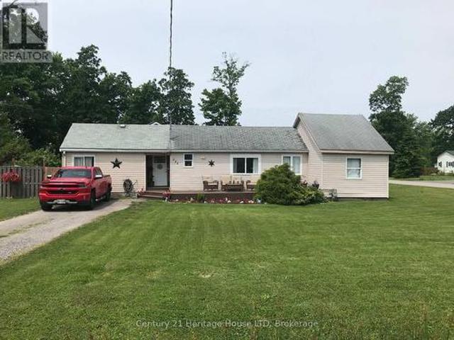 223 Bernard Avenue, Fort Erie Ridgeway, ON, L0S 1N0 house for sale | Listing ID X12932 | Royal LePage