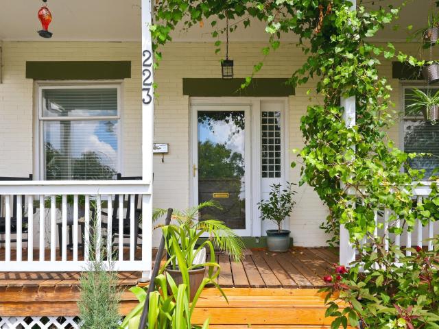 223 E Loudon Avenue