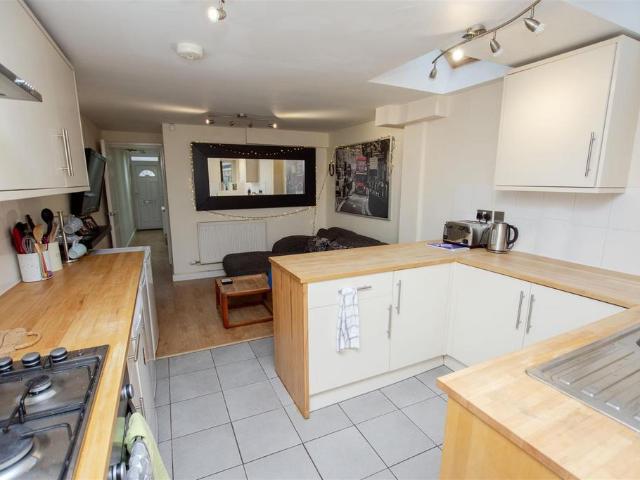 223 Hubert Road, Stirchley, B29 6ES, United Kingdom | 6 bed house for rent #135138180 | Rentberry