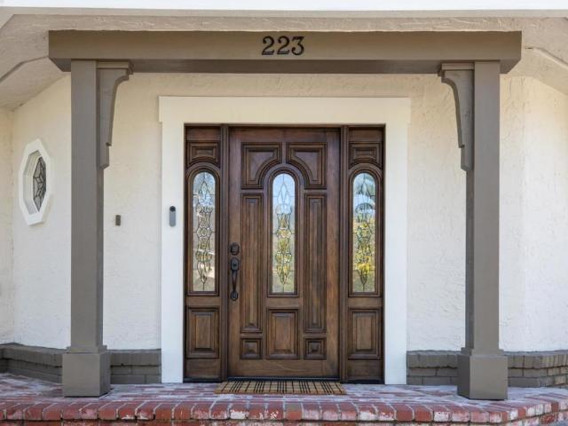 223 Oakdale Street