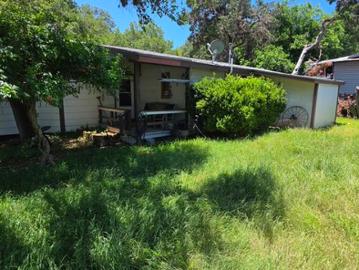 223 Lookout Dr