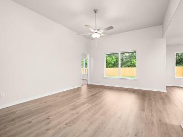 223 N Island Dr, Terrell, TX 75160 | MLS #21272