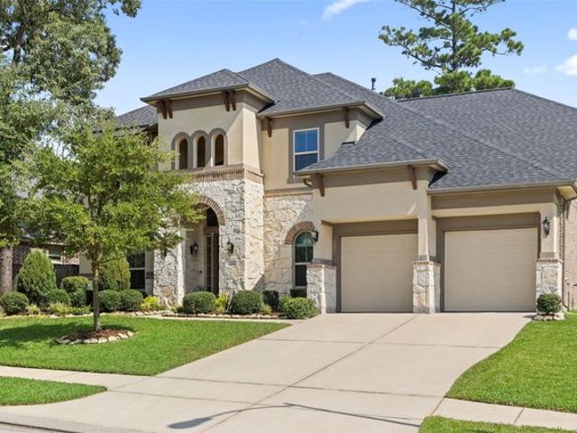 223 Reynosa Ct, Pinehurst, TX 77362