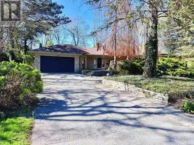 223 Trelawn Avenue, Oakville, ON, L6J 4R3 house for sale Li.