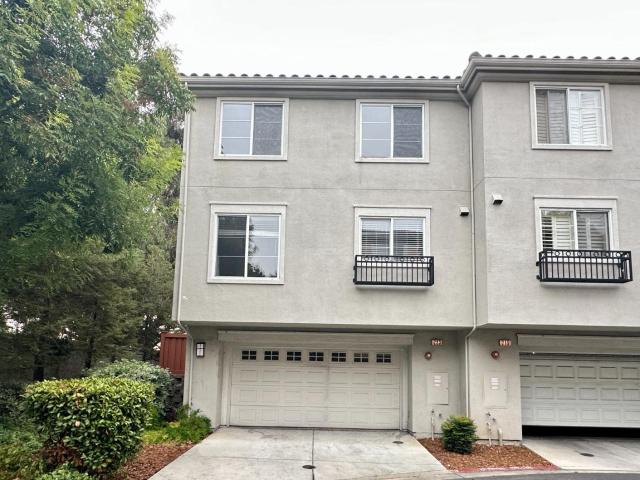 223 Vista Roma Way