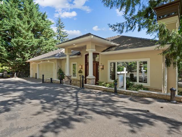 2240 Summit Ct, Lake Oswego, OR 97034 | MLS #436980
