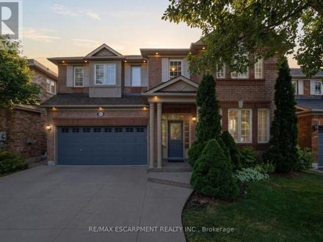 2241 Glazebrook Circle, Oakville, ON, L6M 5B5 house for sale | Listing ID W13697 | Royal LePage