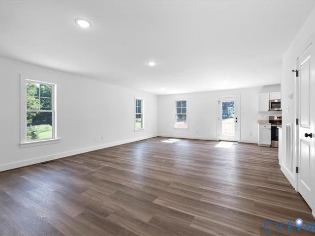 2242 Lakeview Drive