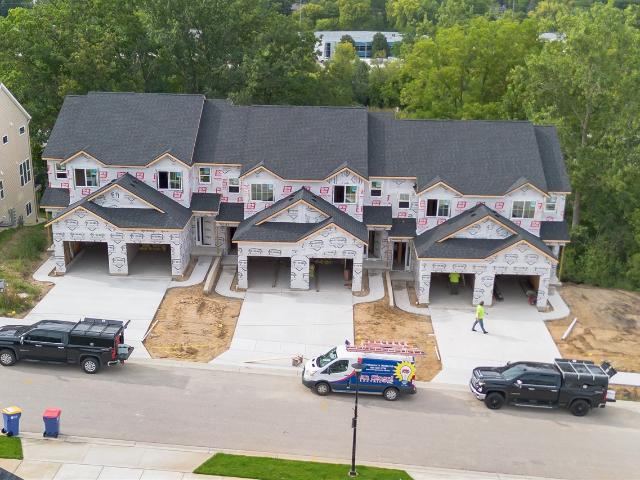 2242 Watertown Way