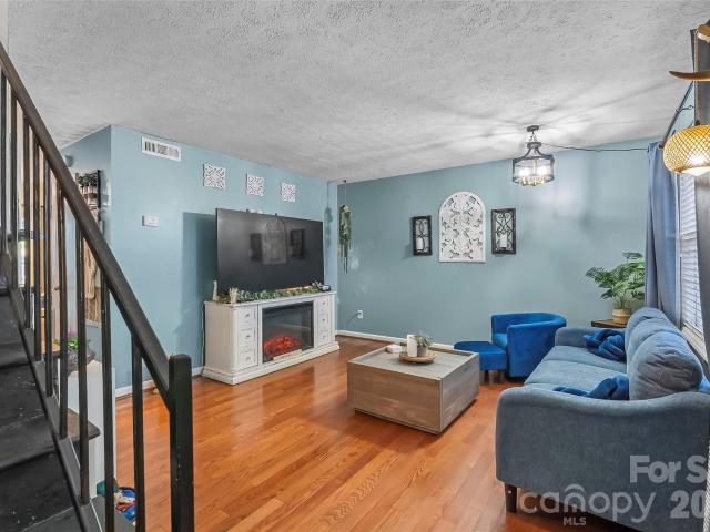 224 14th Avenue SE # C