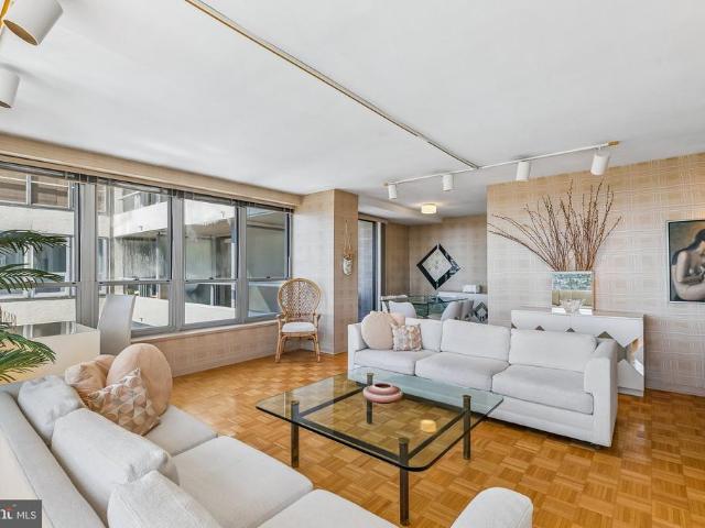 224 30 W Rittenhouse Square # 2510
