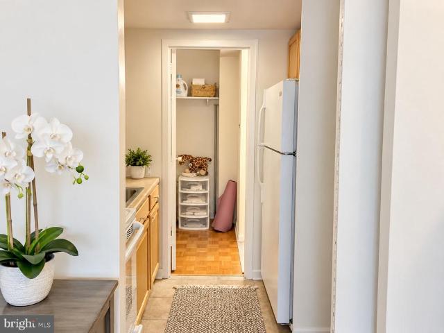 224 30 W Rittenhouse Square # 415B