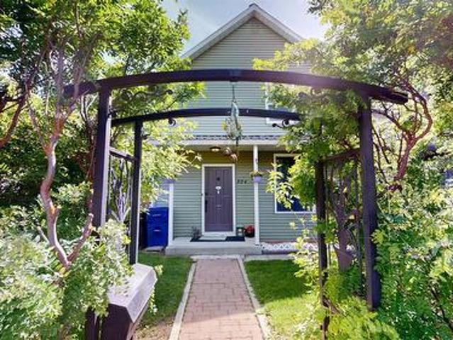 224 4Th Avenue, Cranbrook, BC, V1C 2E3 house for sale | Listing ID 10388 | Royal LePage